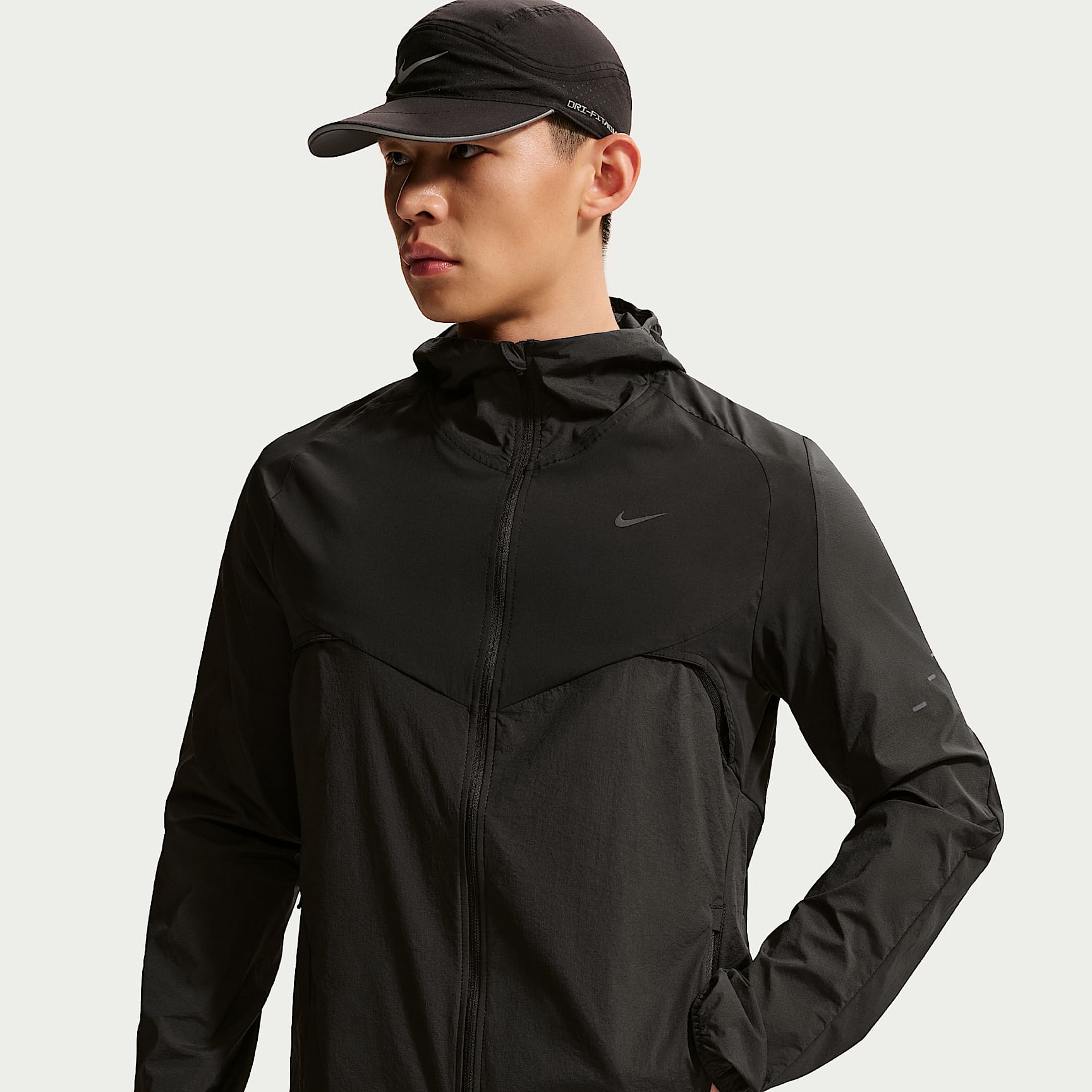 Nike Stride Men's Repel Running Jacket. Nike JP